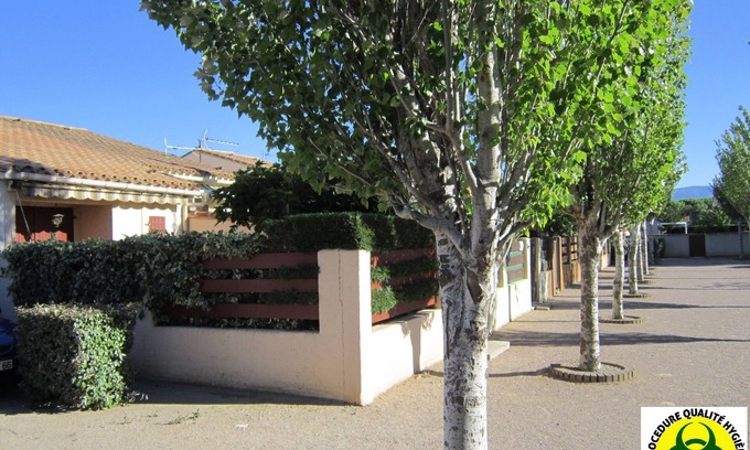 Saint-Cyprien Plage Villa | Villa bien expuesta con 2 terrazas, cerca del mar y tiendas.