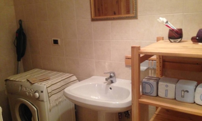 Trani Apartamento | Well-furnished apartment near the center and the waterfront