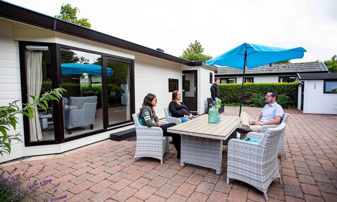 Municipality of Noordwijk Chalet De Esquí | Chalet bien cuidado con lavavajillas, en Noordwijk