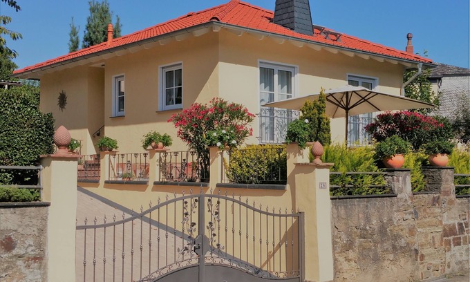 Remagen Casa | Casa de vacaciones bien cuidada en Remagen, cerca del centro y del Rin