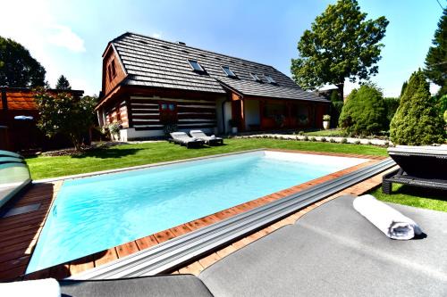 Krizanky Chalet De Esquí | Wellness Roubenka Křižánky