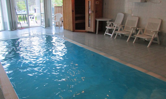 Vranov Villa | WELLNESS VILLA NEAR PRAGUE,INNER POOL,SAUNA,GRILL,BAR,PS3,NINTENDO WII,SAT/TV