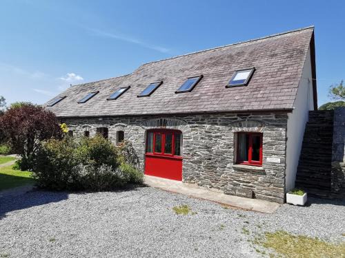 Llanfyrnach Casa | Wellstone Cottages - Honey Coach House
