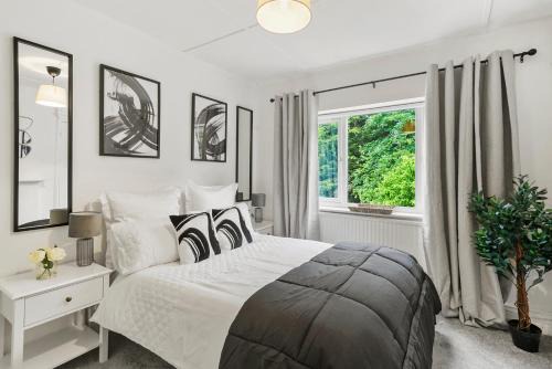 Hanger Hill Casa | Wembley Hububb Stay