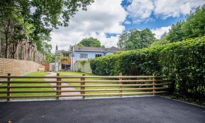 Birchgrove Cabaña | Wern Y Glais - 2 Bedroom Cottage - Glais