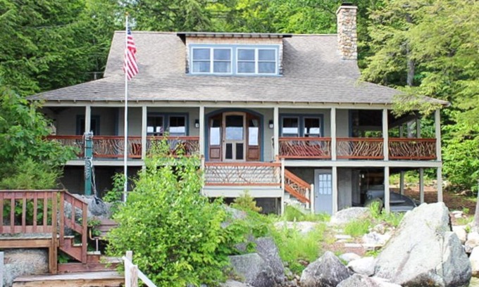 Meredith Casa | WeSeekANook