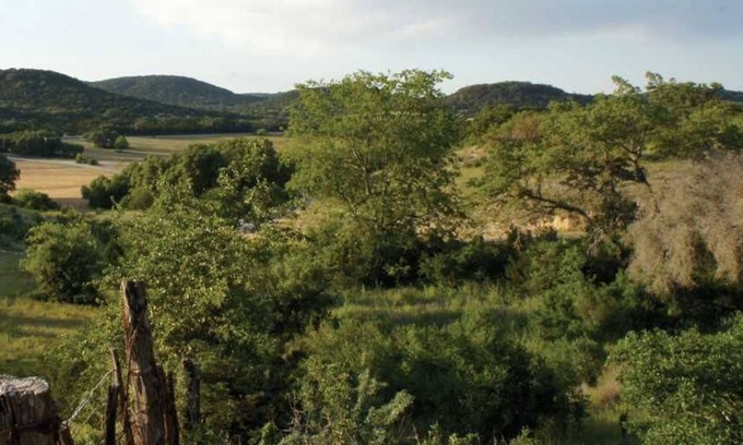 Bandera Casa | West 1077 Guest Ranch - Hackberry Room 7