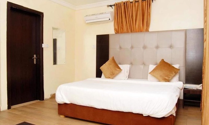 Ikoyi Casa | West 11 Luxury