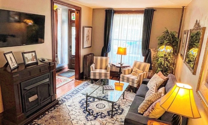Ashfield Casa | West Broadway Guesthouse