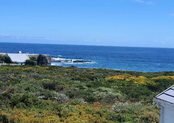 Grotto Bay Casa | West Coast Seaside Getaway