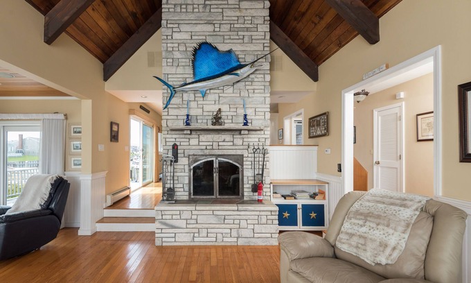 West Dennis Casa | West Dennis Waterfront with Deep Water Dock