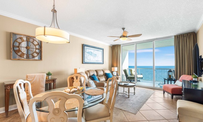 West Panama City Beach Complejo | *Aug 9 - 13th open ~ West End PCB! Book Fall now!
