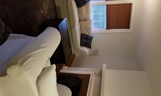 Green Hills Casa | West End Stay