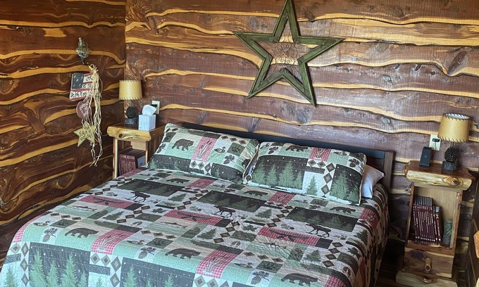 Oscar Cabina | West Haven Cabins - quiet country setting GRN