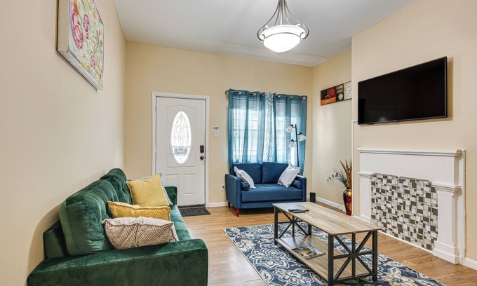 Oakland Casa | West Oakland Home - 2 Mi to Downtown Pittsburgh!