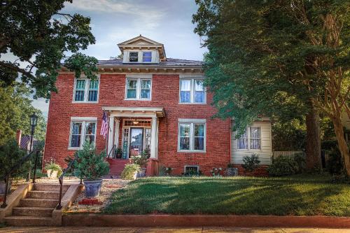 West Fairfax Casa | West Park Gardens