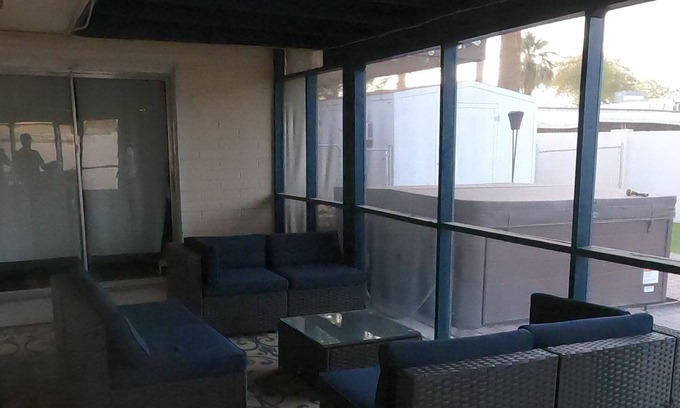 Maryvale Casa | West Phoenix Desert Oasis