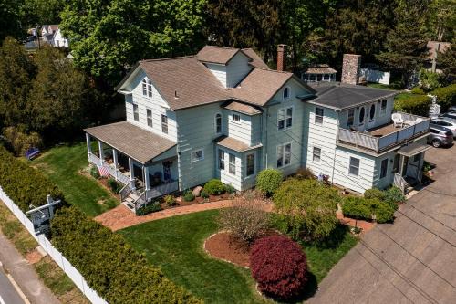 Westbrook Center Cama Y Desayuno | Westbrook Inn Bed and Breakfast