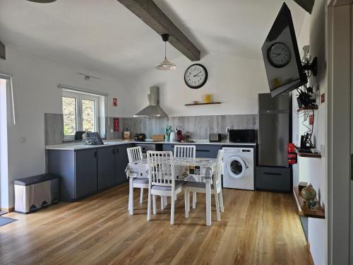 Faja Grande Apartamento | WestCanyon Apartments