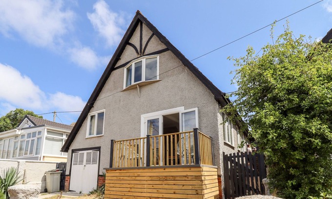 Anderby Creek Cabaña | WESTCOTT, pet friendly, with open fire in Chapel St Leonards