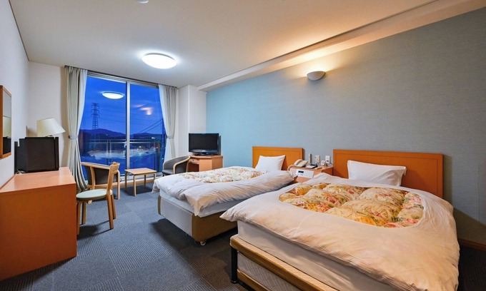 Shimonoseki Hotel | Westernstyle twin room with bath and toilet H / Shimonoseki Yamaguchi
