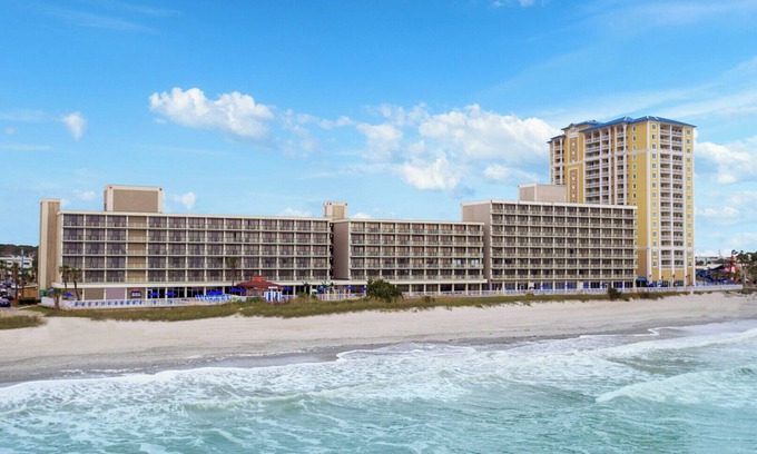 Myrtle Beach Complejo | Westgate Myrtle Beach Oceanfront Deluxe 2 Bedroom Resort for rent! 7/19 - 7/26!