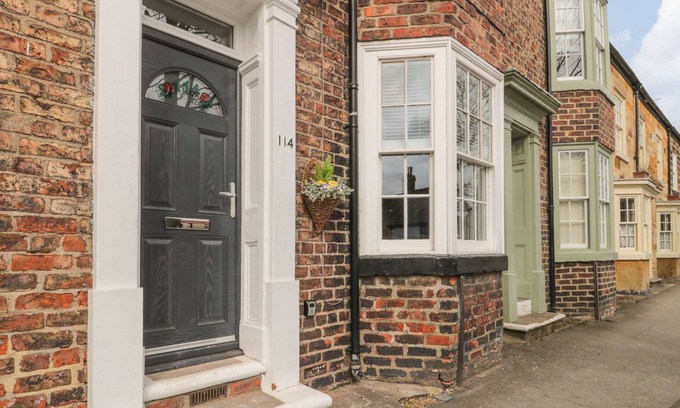 Guisborough Cabaña | WESTGATE, pet friendly, country holiday cottage in Guisborough