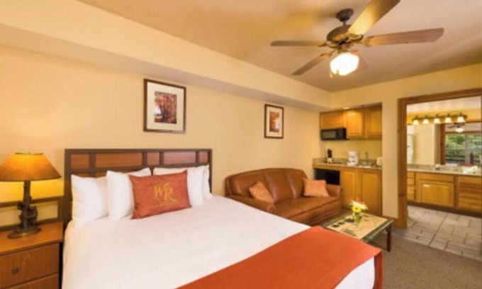 Gatlinburg Villa | Westgate Smoky Mountain Resort & Water Park - Three Bedroom Villa