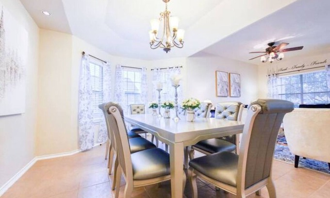 Pipers Meadow Casa | WESTIN OAK| 2900Sqft |8beds | 3.5bath| SLEEPS13