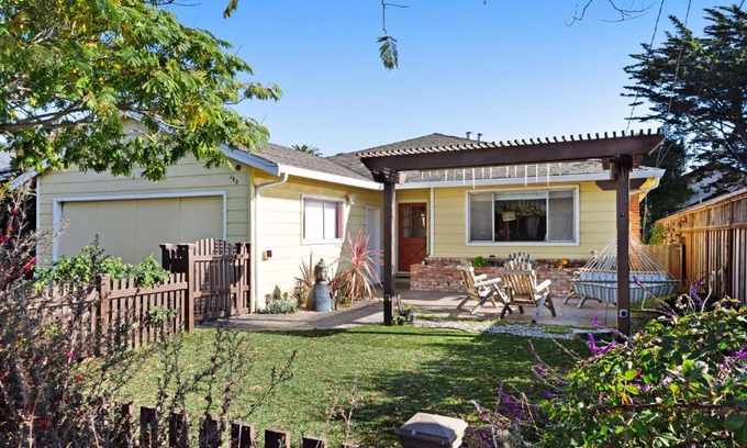 Westside Santa Cruz Casa | Westside Beauty