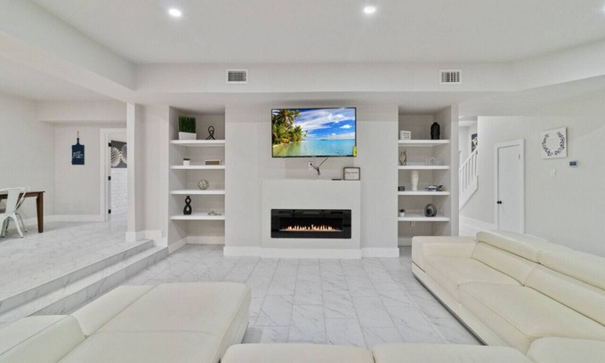 Whispering Oaks Casa | WeWelcome You to our 7 Bedroom 4 Bathroom Home