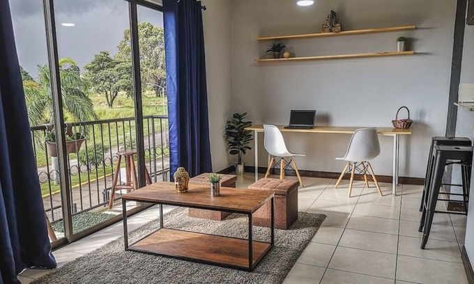 Heredia Apartamento | [WFH-FiberOptic-Pets] Mindful-Stay@Plugged-In Home