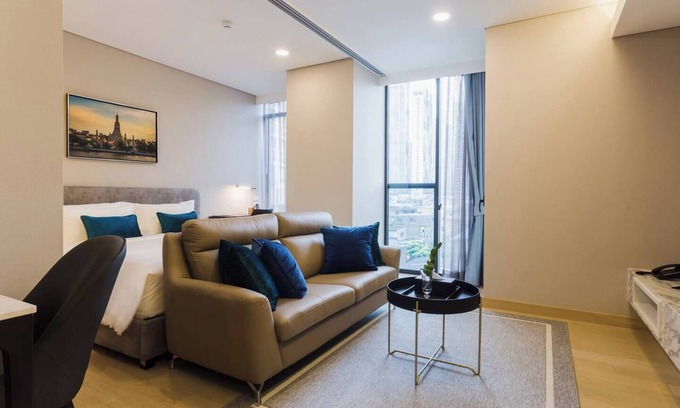 Khlong Toei Condominio | Wg/ King/ Serviced/ Monthly