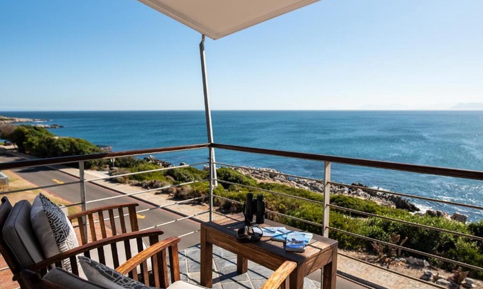 De Kelders Casa | Whalesong Lodge