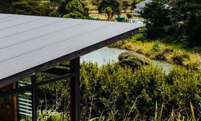 Raglan Cabina | Whare Tatū Raglan - Accommodation