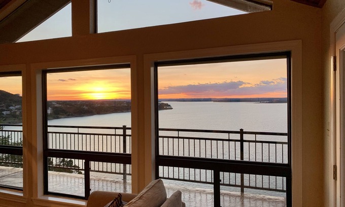 Canyon Lake Casa | Highview Shores - ¡LA MEJOR VISTA EN EL LAGO!