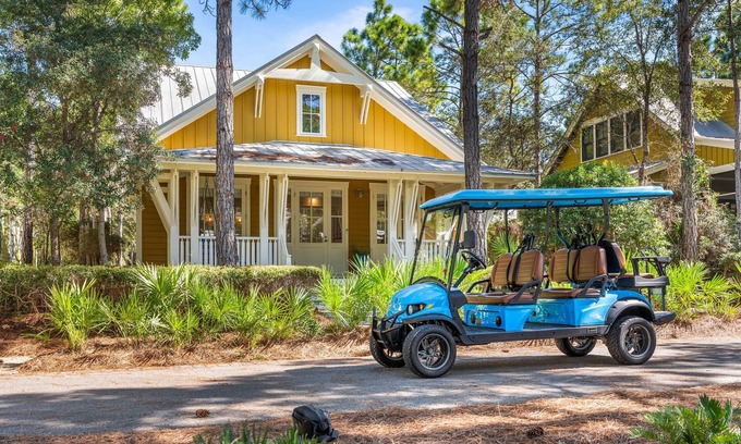Forest District Casa | Bikini Bottom / Gulf Front Beach Club/ Golf Cart