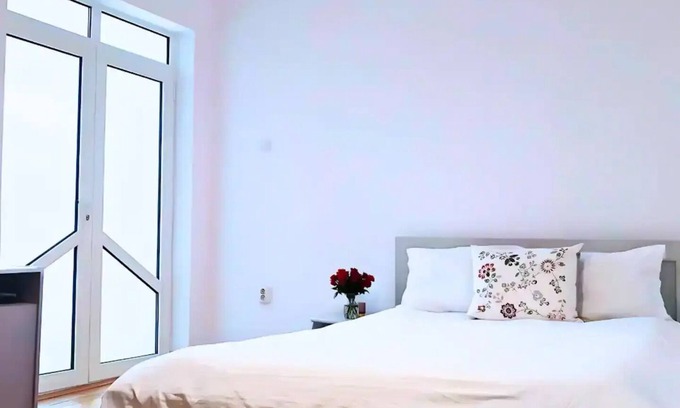 Brasov Casa | Where Wi-Fi Speed Beats the Rent, With monthly discounts.