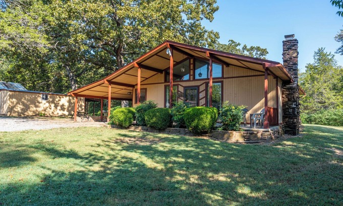 Weatherford Casa | Where You’ll Have the Most Fun! Minutes’ Drive to Peek-A-Boo Petting Zoo