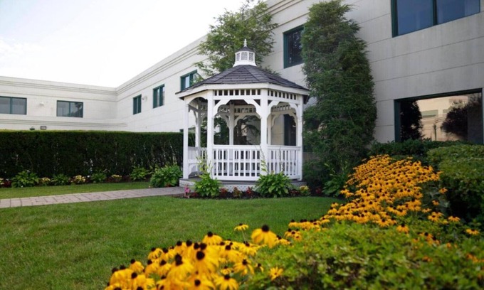 Plainview Casa | Whether working or relaxing, our room is the perfect place to revive and stay!