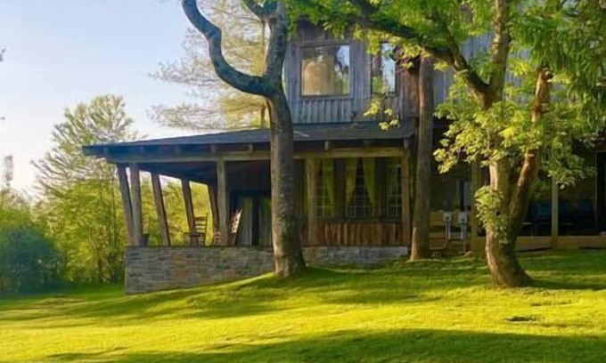 Franklin Apartamento | The Gatehouse en Dark Horse Recording