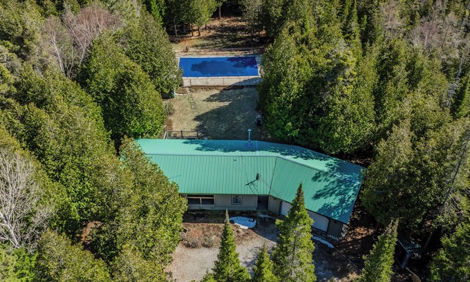 Northern Bruce Peninsula Cabaña | Whisk You Away: Bruce Retreat with Pool, Pet Friendly
