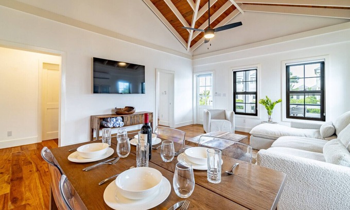 San Pedro Villa | Whiskey Run & Pool Club at Mahogany Bay