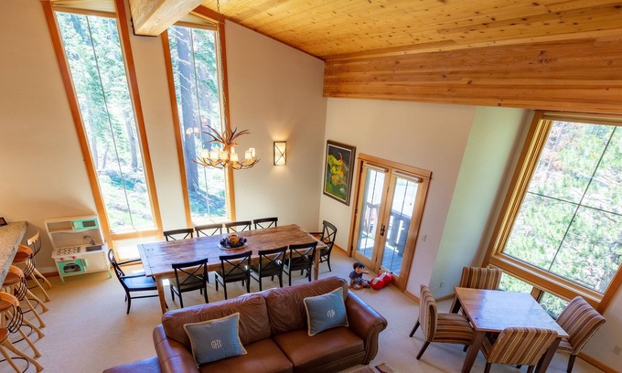 Juniper Ridge Casa | Whiskey Slide 4 Bedroom with Expansive View of Kirkwood