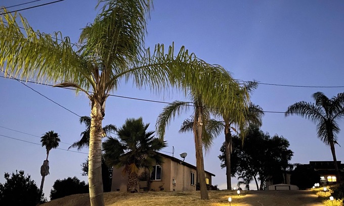 Encanto Casa | Whispering Palms Grand Cottage