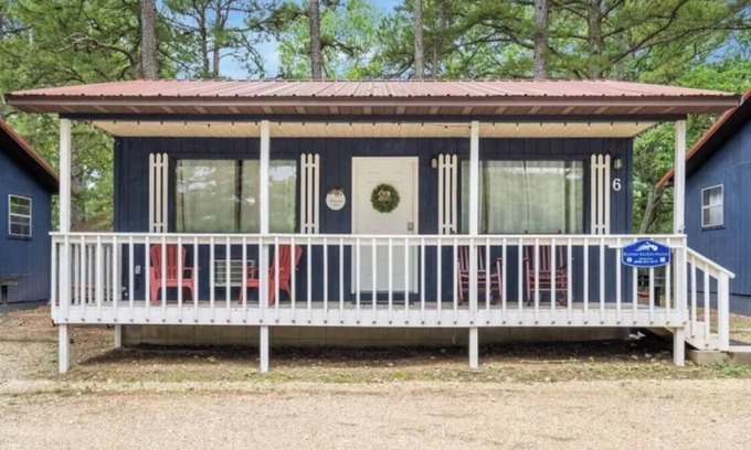 Branson Cabina | Whispering Pines-Cabin near SDC