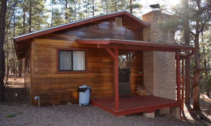 Pinetop-Lakeside Cabina | Whispering Pines - Cabin 15 (2 Bedroom)
