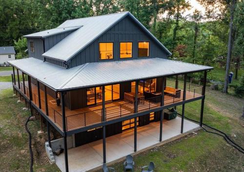 Winchester Casa | Whispering Waters