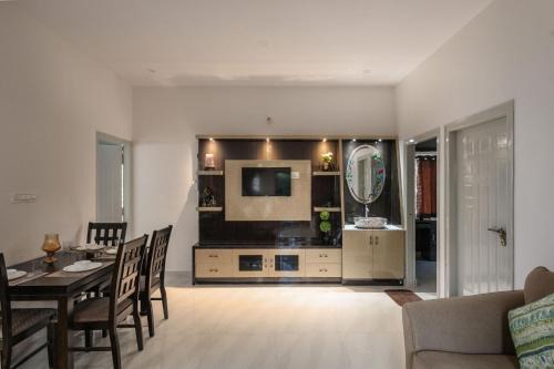 Yelahanka Apartamento | Whispering Willows By Red Olive 3BHK Near Airport