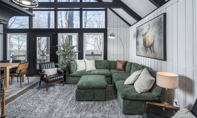 Charter Hills Cabina | Whispering Woods